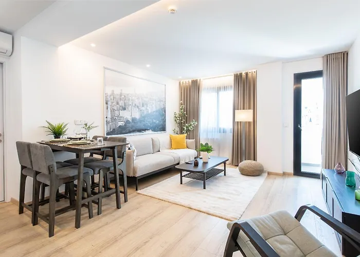 Anemoi Home - Luxe Stay With Pool & Gym By Tt
